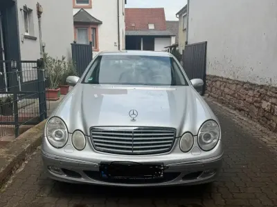 Gebraucht Mercedes E270 177 PS (130 kW) 2005 Grau Limousine