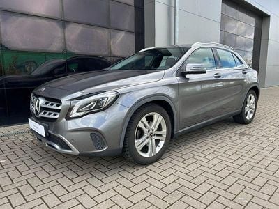 Gebraucht Mercedes GLA180 122 PS (89 kW) 2020 Grau SUV