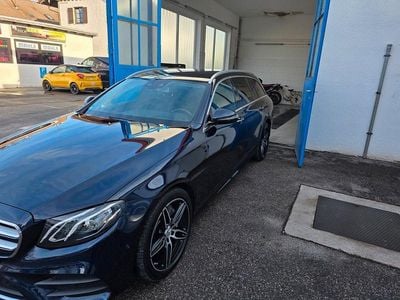 Gebraucht Mercedes E400 AMG line 333 PS (244 kW) 2018 Blau Kombi