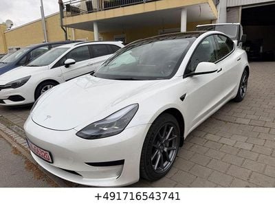 Second-hand Tesla Model 3 Standard Range Plus 239 kW (325 CP) 2022 Alb Berlinǎ