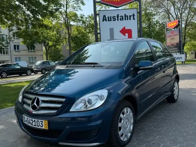 Używany Mercedes B170 116 KM (85 kW) 2009 Niebieski Minivan