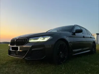 Gebraucht BMW 520 M Sport 190 PS (139 kW) 2021 Grau Kombi