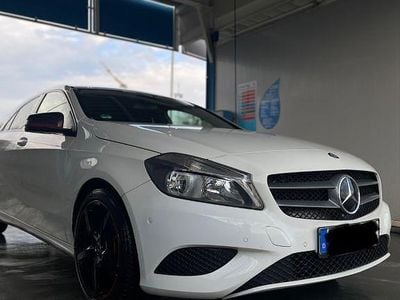 Weiß Gebraucht 2013 Mercedes A180 Limousine | 11.000 € (Guter Preis)