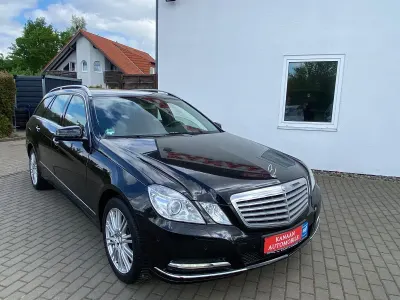 Gebraucht Mercedes E200 184 PS (135 kW) 2012 Schwarz Kombi