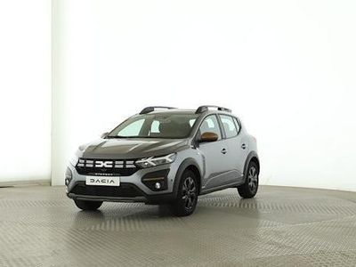 Grau Gebraucht 2021 Dacia Sandero Comfort Limousine | 19.890 €