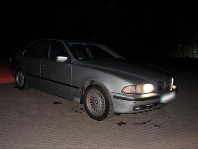 Gebraucht BMW 520 150 PS (110 kW) 2000 Silber Limousine
