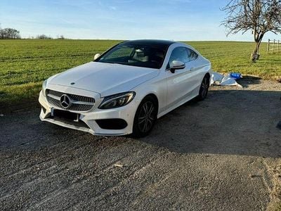 Weiß Gebraucht 2017 Mercedes C200 AMG line Coupé | 20.000 € (Guter Preis)