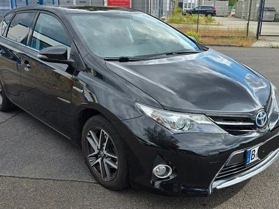 Toyota Auris Hybrid