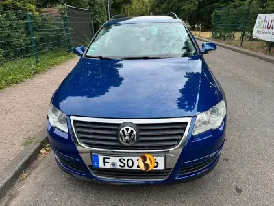 Gebraucht VW Passat Highline 122 PS (89 kW) 2008 Blau Kombi