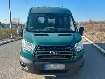 Gebraucht Ford Transit 170 PS (125 kW) 2018 Grün Van