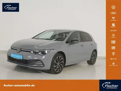 Gebraucht VW Golf VIII Move 150 PS (110 kW) 2023 Grau Limousine