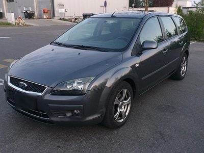 Second-hand Ford Focus 115 CP (84 kW) 2006 Gri Break