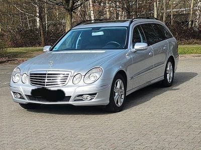 Gebraucht Mercedes E230 Avantgarde 204 PS (150 kW) 2008 Silber Kombi