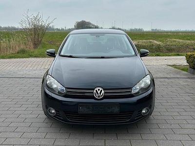 Usata VW Golf VII Style 105 CV (77 kW) 2012 Blu Berlina