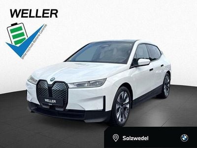 Gebraucht BMW iX Comfort Edition 239 kW (326 PS) 2022 Alpinweiss (weiß) SUV