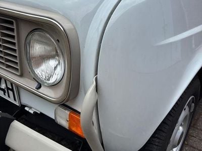 Weiß Gebraucht 1990 Renault R4 Limousine | 17.224 €