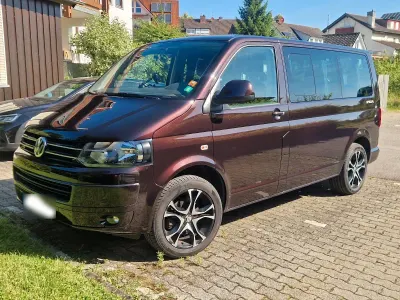 Gebraucht VW Multivan 140 PS (102 kW) 2014 Violet Van / Kleinbus