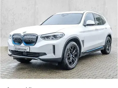 Gebraucht BMW iX3 Impressive 210 kW (286 PS) 2021 Weiß SUV