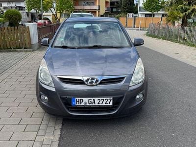 Occasion Hyundai i20 Edition 77 PK (56 kW) 2012 Grijs Sedan
