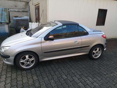 gebraucht Peugeot 206 CC 110