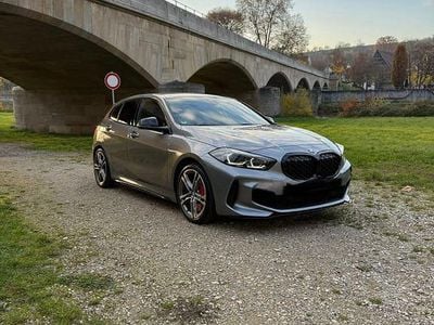Second-hand BMW M135 Comfort Edition 306 CP (225 kW) 2022 Gri Hatchback