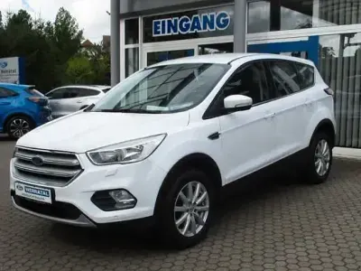 Second-hand Ford Kuga Trend 120 CP (88 kW) 2019 Alb SUV