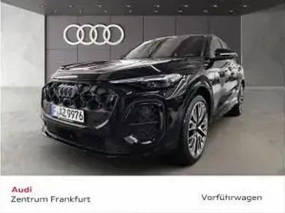 Gebraucht Audi Q5 S-Line 204 PS (150 kW) 2025 Schwarz (mythosschwarz metallic/mythosschwarz metallic) SUV