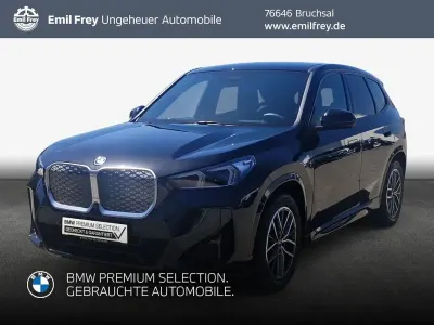 Gebraucht BMW iX1 M Sport 230 kW (313 PS) 2025 Saphirschwarz metallic SUV