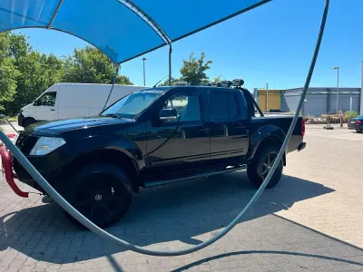 Gebraucht Nissan Navara 190 PS (139 kW) 2012 Schwarz Pickup