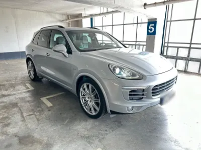 Gebraucht Porsche Cayenne Sport 263 PS (193 kW) 2016 Grau SUV