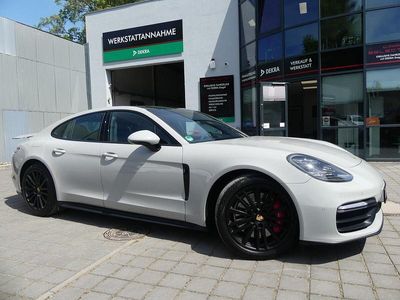 Porsche Panamera Turbo
