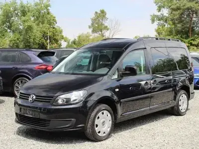 Gebraucht VW Caddy Trendline 102 PS (75 kW) 2015 Deep black perleffekt Van / Kleinbus