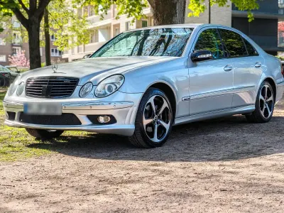 Gebraucht Mercedes E240 AMG 177 PS (130 kW) 2003 Silber Limousine
