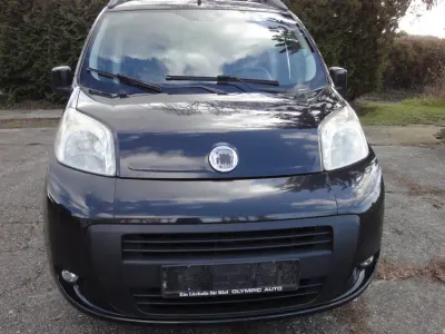 Gebraucht Fiat Fiorino Trekking 99 PS (72 kW) 2009 Schwarz Van / Kleinbus
