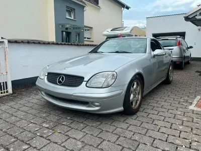 Gebraucht Mercedes SLK200 163 PS (119 kW) 2000 Silber Cabrio
