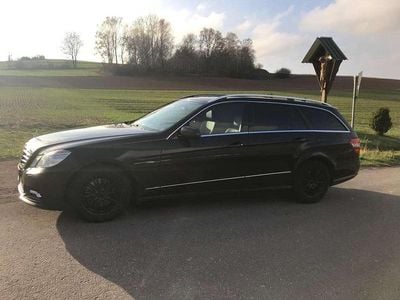 Gebraucht Mercedes E250 AMG 204 PS (150 kW) 2010 Obsidianschwarz  metalliclack Kombi