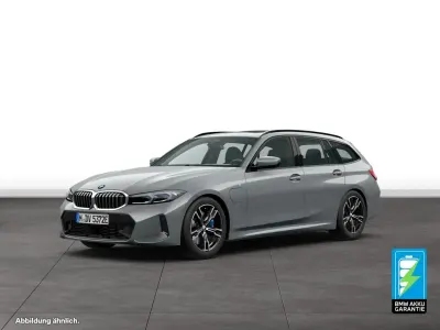 Gebraucht BMW 330e M Sport 292 PS (214 kW) 2025 Grau Kombi