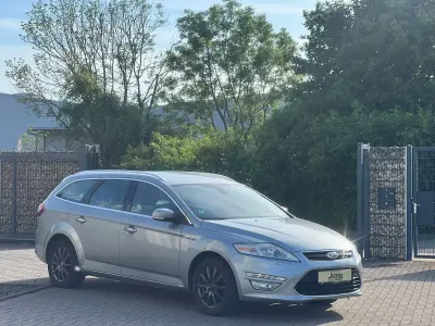 Gebraucht Ford Mondeo Titanium 163 PS (119 kW) 2014 Silber Kombi