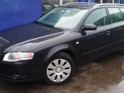 Używany Audi A4 Business 140 KM (102 kW) 2009 Czarny Sedan/Limuzyna