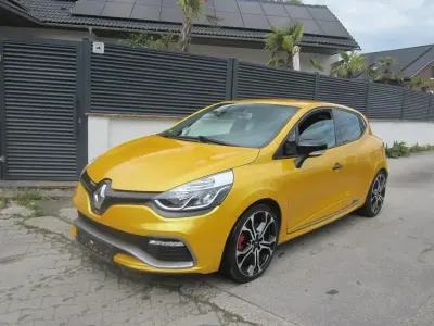Gebraucht Renault Clio IV Trophy 220 PS (161 kW) 2016 Gold Limousine
