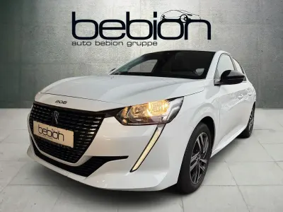 Gebraucht Peugeot 208 Active 101 PS (74 kW) 2023 Weiß Kleinwagen