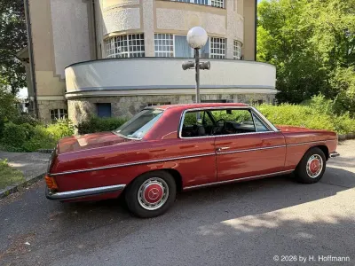 Gebraucht Mercedes W114 185 PS (136 kW) 1974 Rot Coupé