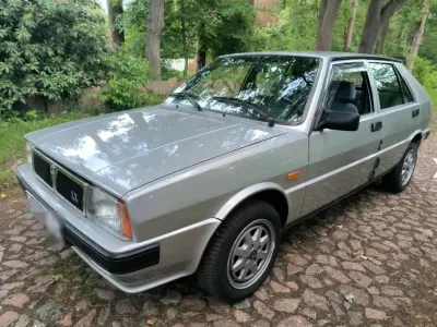 Gebraucht Lancia Delta 75 PS (55 kW) 1989 Silber Kleinwagen