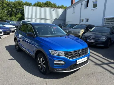 Gebraucht VW T-Roc Active 150 PS (110 kW) 2020 Blau SUV