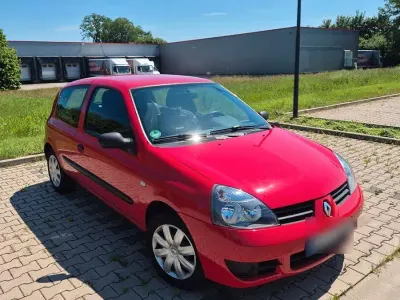 Gebraucht Renault Clio II Campus 58 PS (42 kW) 2008 Rot Limousine