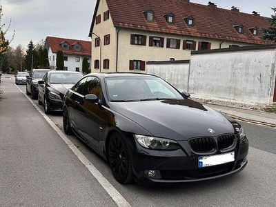 Schwarz Gebraucht 2007 BMW 320 Performance Coupé | 8.500 € (Etwas zu teuer)