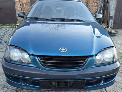 Gebraucht Toyota Avensis Terra 110 PS (80 kW) 1998 Other Limousine