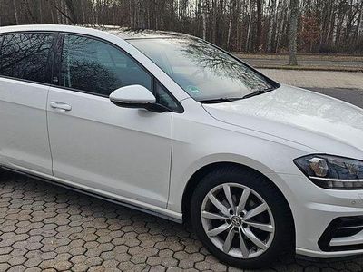 Gebraucht VW Golf VII Sound 125 PS (91 kW) 2017 Weiß Limousine