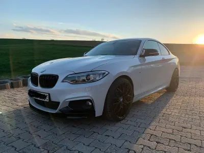 Gebraucht BMW 220 M Sport 190 PS (139 kW) 2015 Weiß Coupé