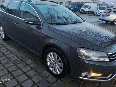 Gebraucht VW Passat Comfortline 105 PS (77 kW) 2015 Grau Kombi